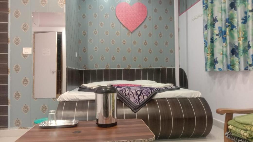 Hotel Rajvihar Pachmarhī Habitación foto